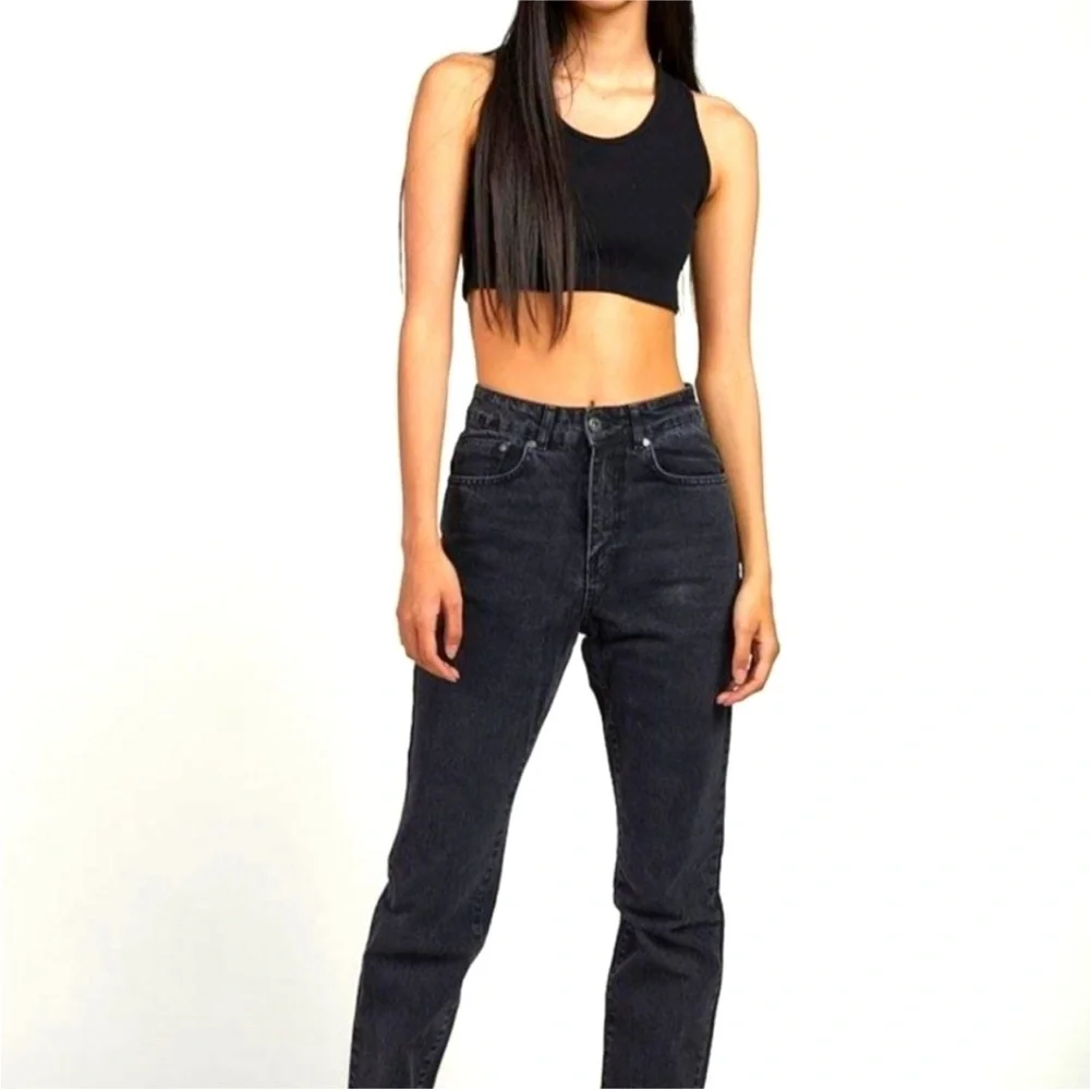 The Ragged Priest Butt Cut Jeans. Size: 26. Great condition 🖤 - Picture 2 of 11